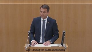 Martin Rothweiler am Redepult