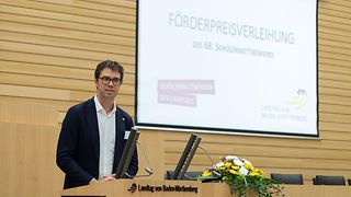 Beiratsvorsitzender Ralf Nentwich MdL hält eine Rede