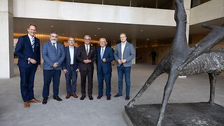 Zu Gast im Landtag: eine Delegation des Instituts der Regionen Europas unter der Leitung von Prof. Dr. Franz Schausberger (2. v. re.)