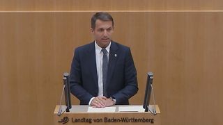 Martin Rothweiler am Redepult