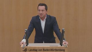 Sascha Binder am Redepult