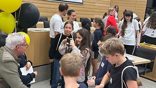 Am Ende gibt es Zeit für Selfies und Autogramme