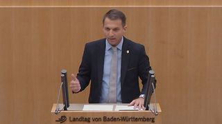 Martin Rothweiler am Redepult