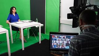 Landtagspräsidentin Muhterem Aras im Studio