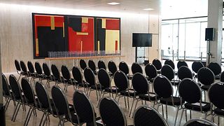 In den Fächern werden die Ergebnisse der 70 Wahlkreise abgelegt