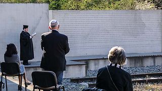 Kantor Nathan Goldman verliest die Namen der Opfer