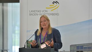 Dr. Andrea Hoffend am Rednerpult