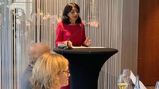 Landtagspräsidentin Aras bei ihrer Rede